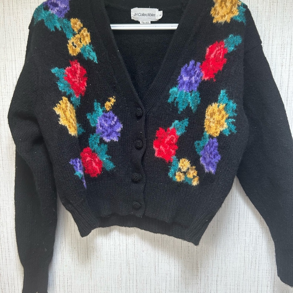 Vintage JH Collectibles All Virgin Wool Button Down Cardigan with Floral Design - Picture 2 of 3
